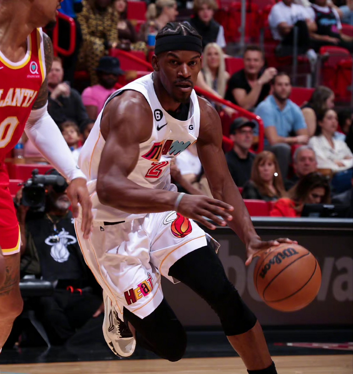 热火横扫老鹰，取得八连胜