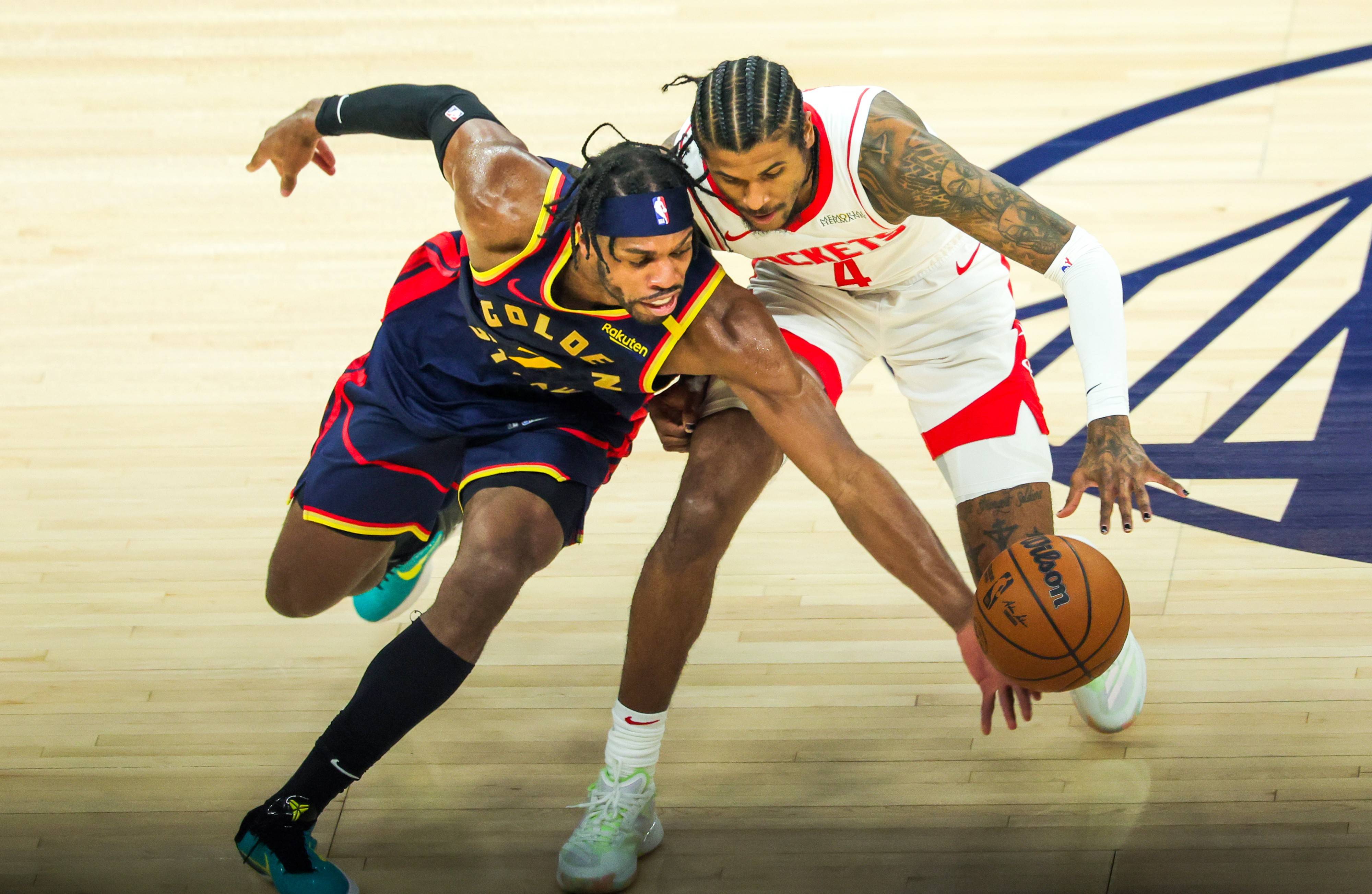 勇士击败火箭,火箭遭受失利 勇士击败火箭,火箭遭受失利