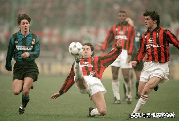 哥伦比亚险胜AC米兰，德容统治全场的简单介绍