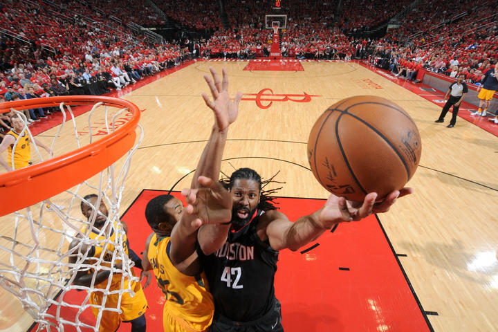 关于火箭完胜北京队，米切尔关键制胜的信息