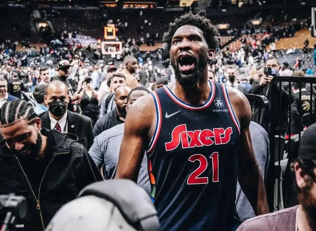 76人提前终结悬念广东队，西亚卡姆带队取胜