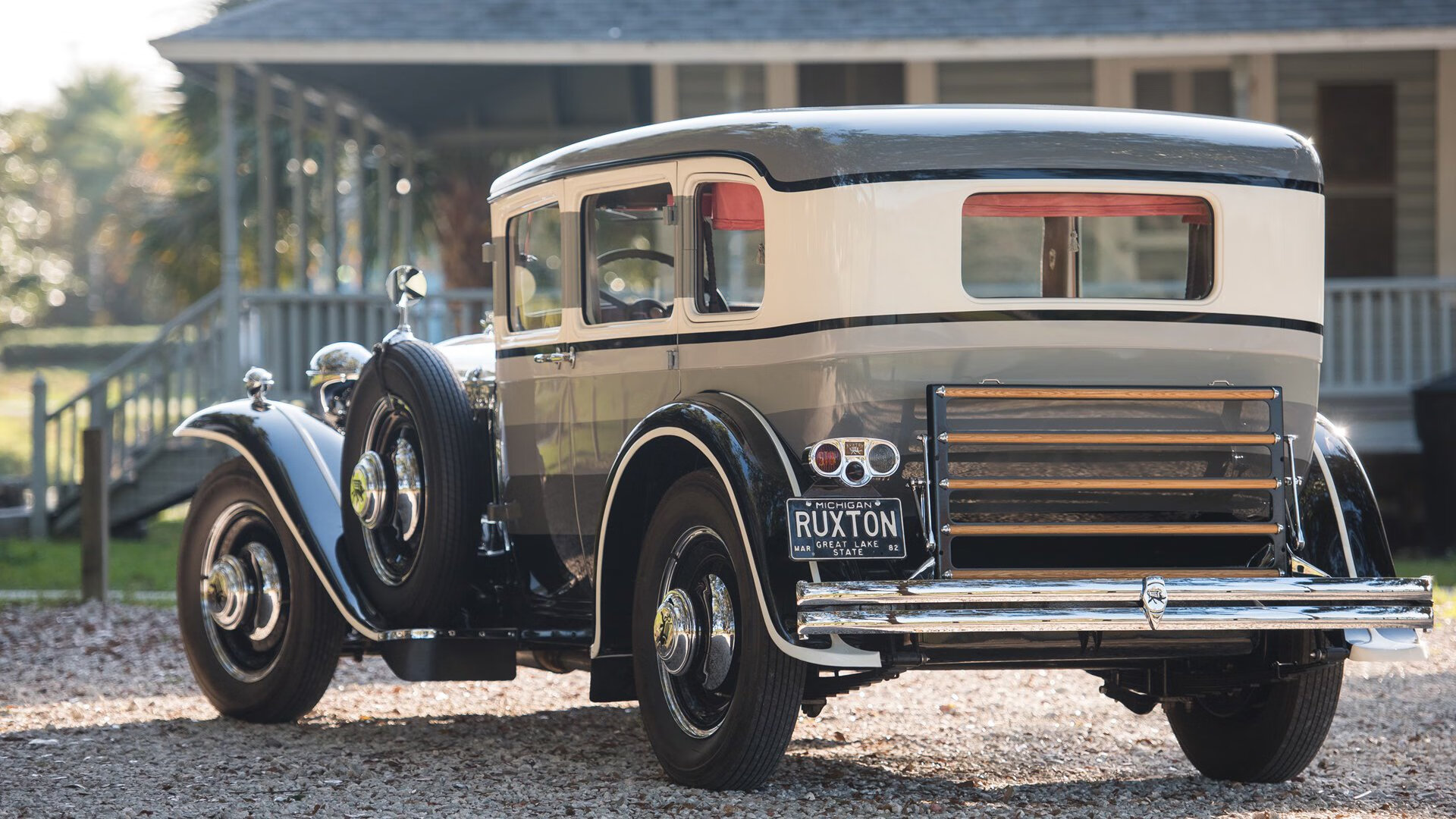 西甲国家德比之夜，当扣篮王降临绿茵场，拉文的跨界奇迹