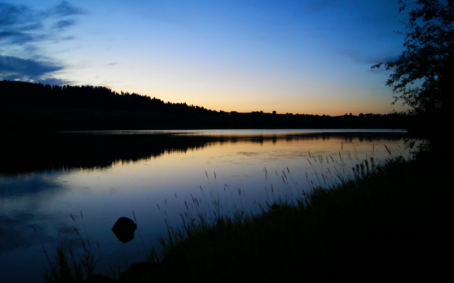 跨洋双城记，当英超雪战映照雷霆硬仗，竞技体育的硬核美学