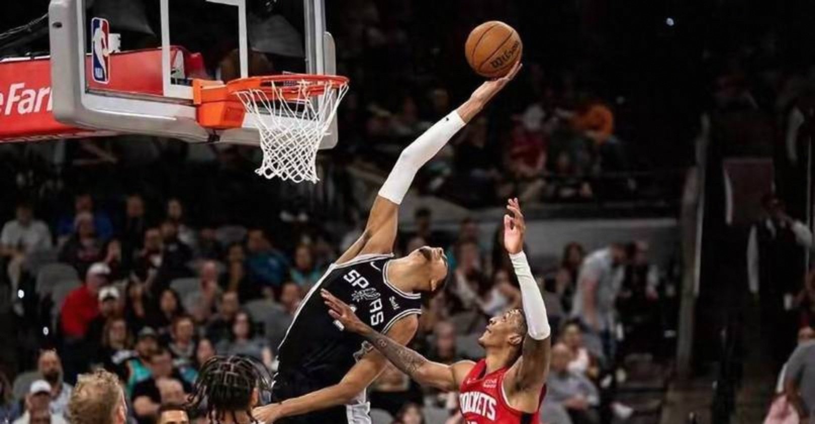 季后赛抢七焦点战，火箭火力压制马刺