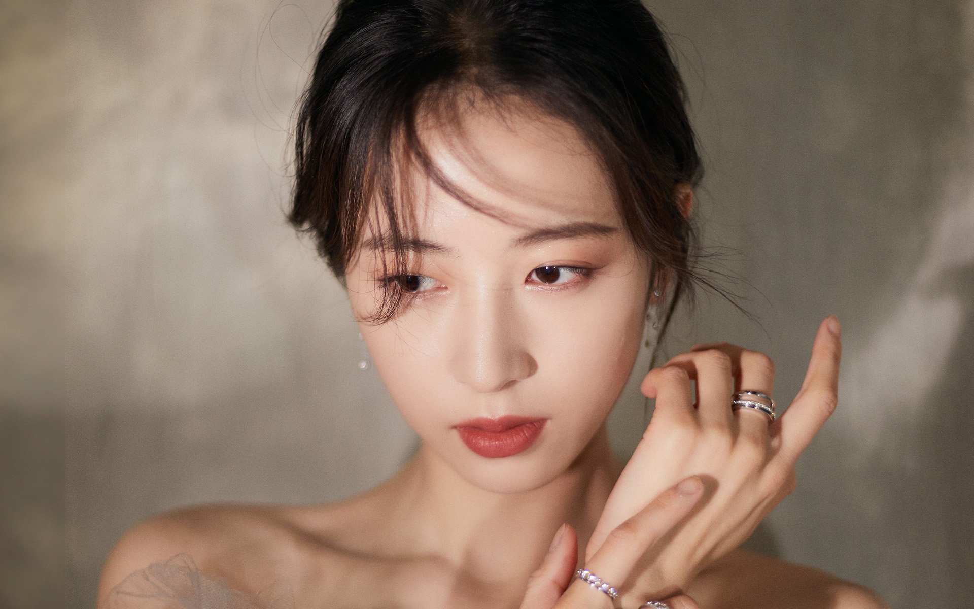 星光与砂砾的对决,努涅斯如何照亮乌克兰与突尼斯之战