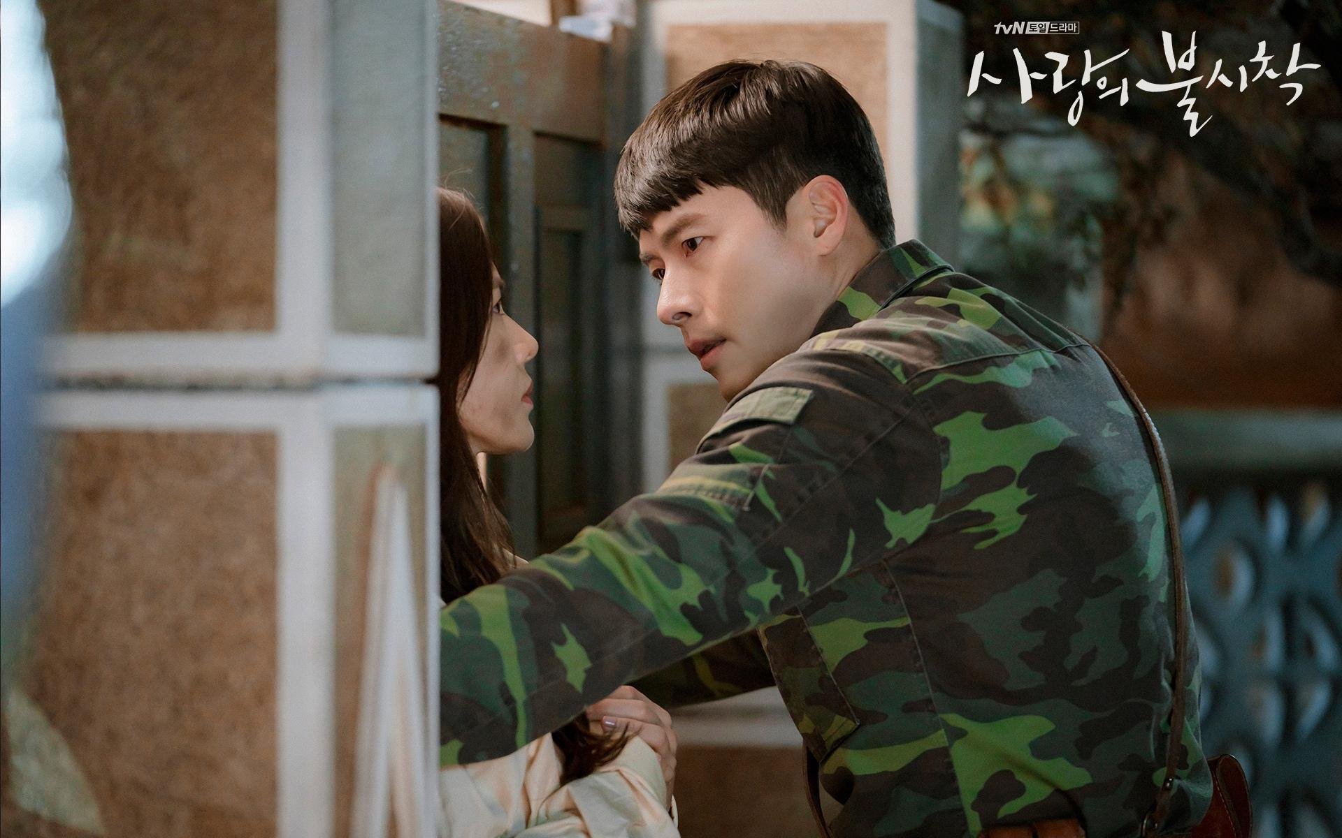 左手解开蓝网,右手系紧战靴,世界排名之夜的灵魂契约